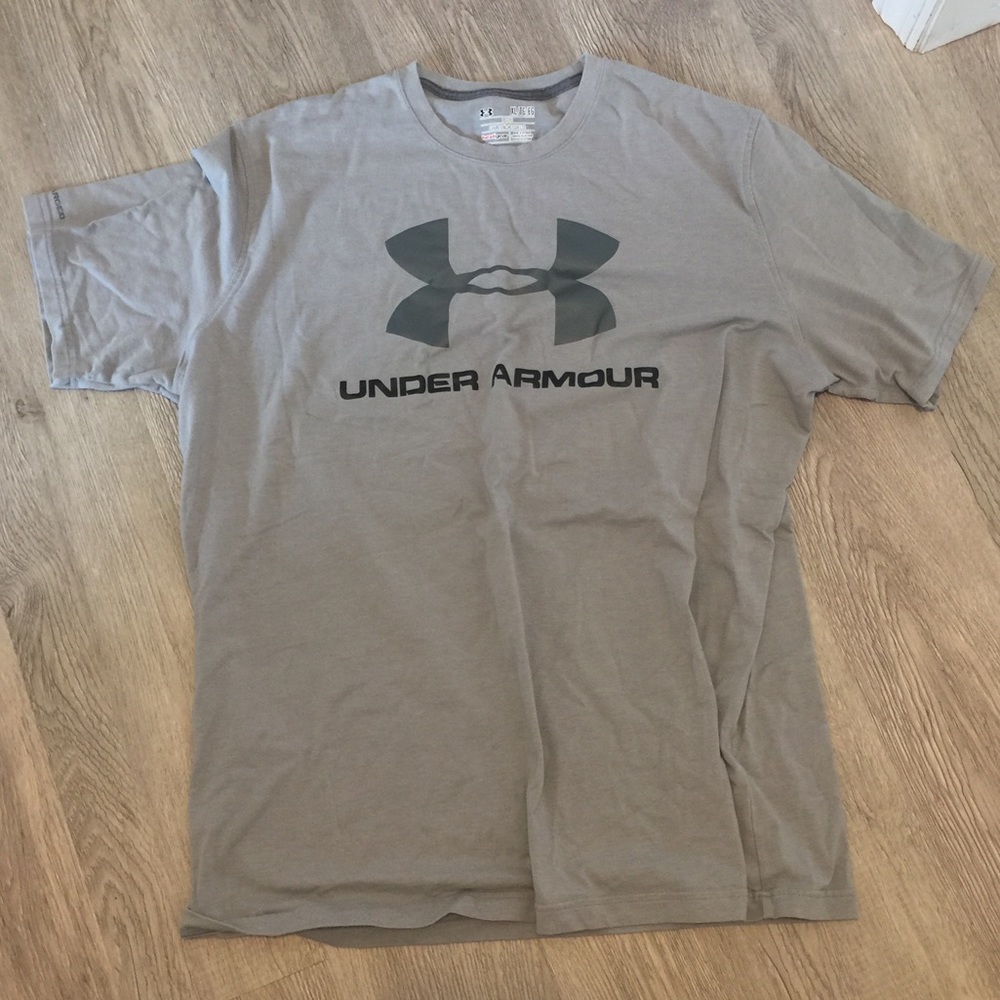 UA. Under Armour workout shirt. XL